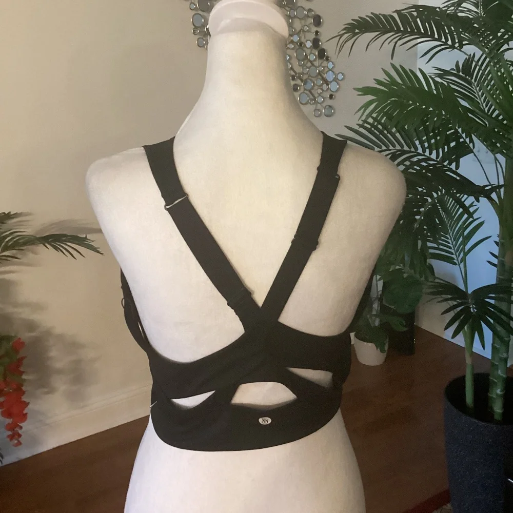 VICTORIA SECRET SPORTS BRA ( Size: XXL) - Picture 2 of 3